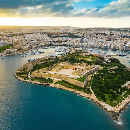 Cosy 1br Fully Equipped With Balcony With Wifi By 360 Estates 아파트