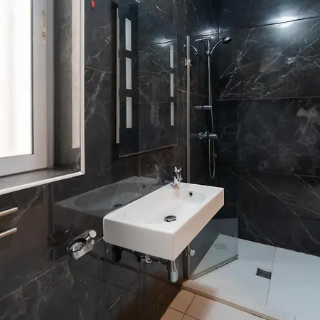 Cosy 1br Fully Equipped With Balcony With Wifi By 360 Estates 아파트 *