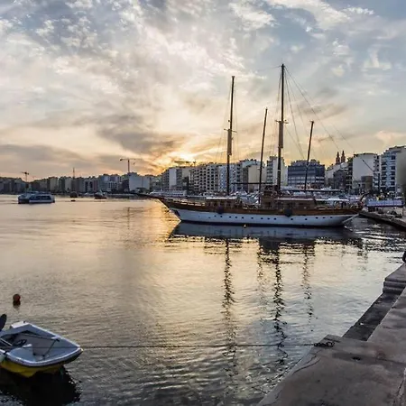 Cosy 1br Fully Equipped With Balcony With Wifi By 360 Estates * Gzira